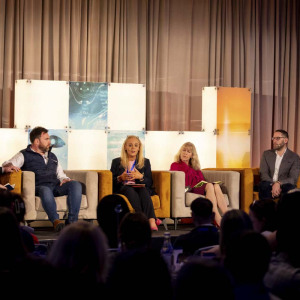 Panel-crowd-shot-2